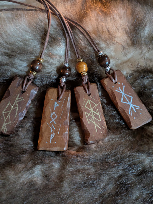 Amulette viking en bois exotique – Loki, Odin, Freyja – Cordon cuir